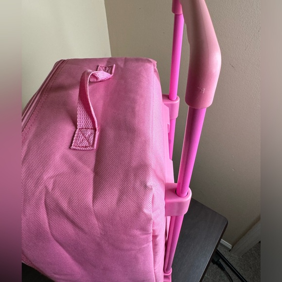 Hello Kitty luggage - Picture 13 of 17